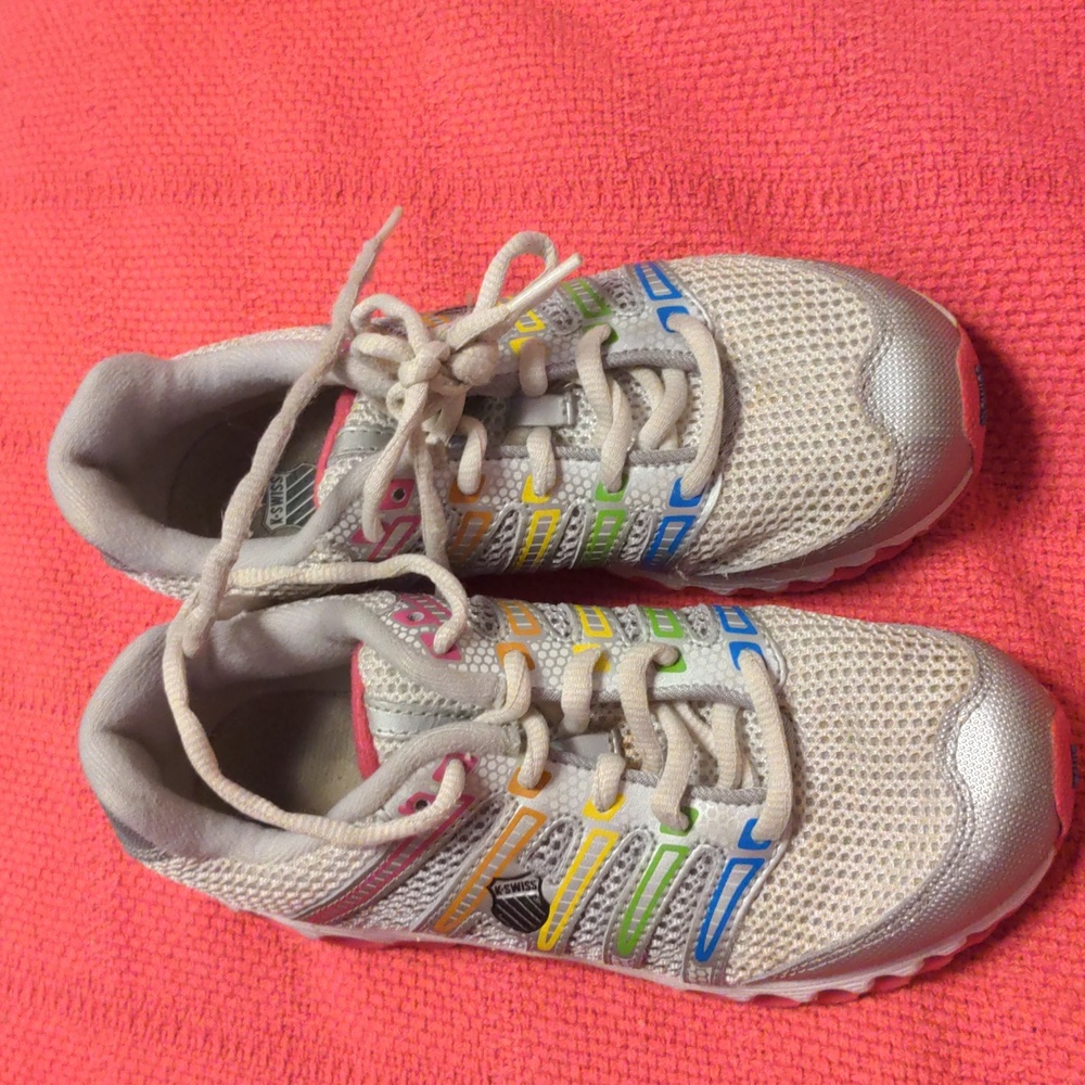 K-Swiss Rainbow Kids Size 3 Athletic Shoe